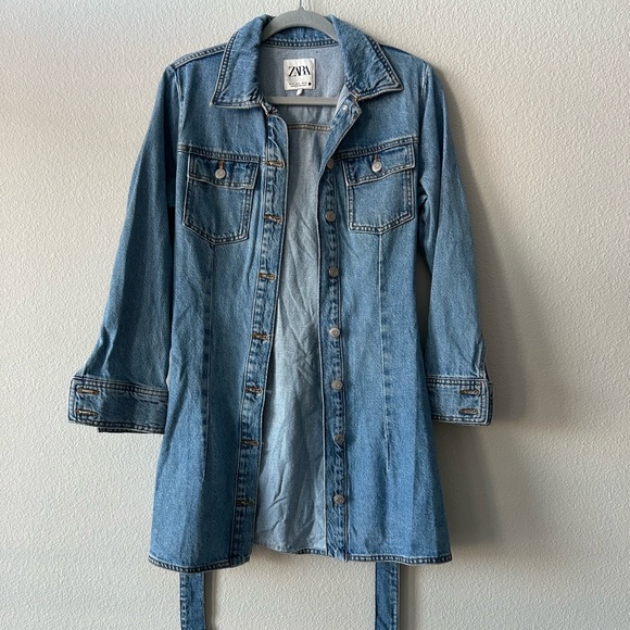 Denim Zara dress with belt - Picture 2 of 6